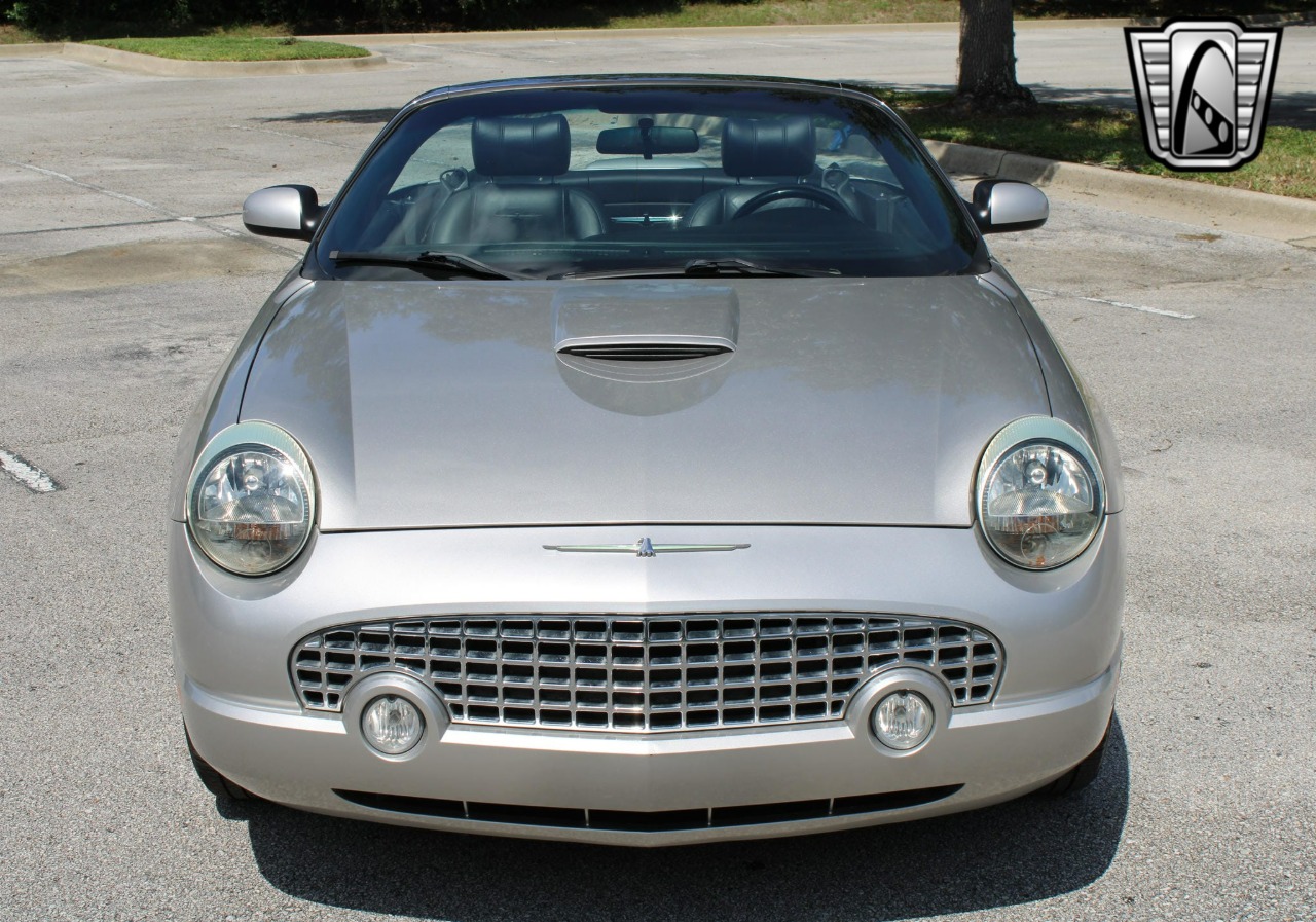 2004 Ford Thunderbird 88