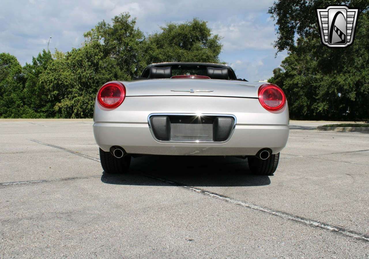 2004 Ford Thunderbird 69