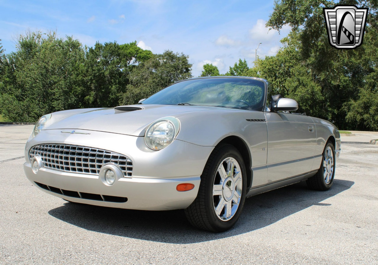 2004 Ford Thunderbird 90