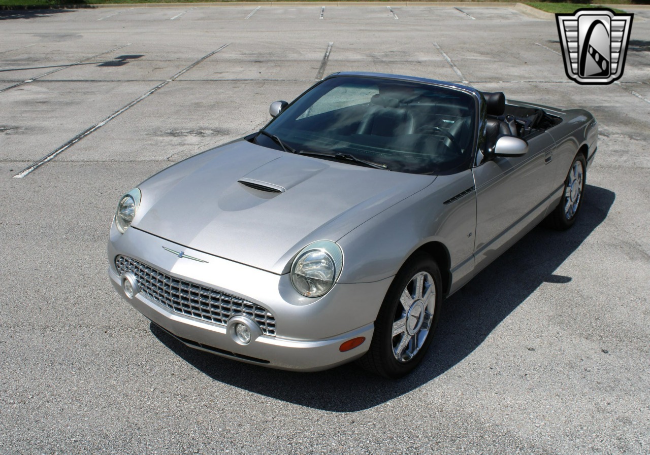 2004 Ford Thunderbird 92