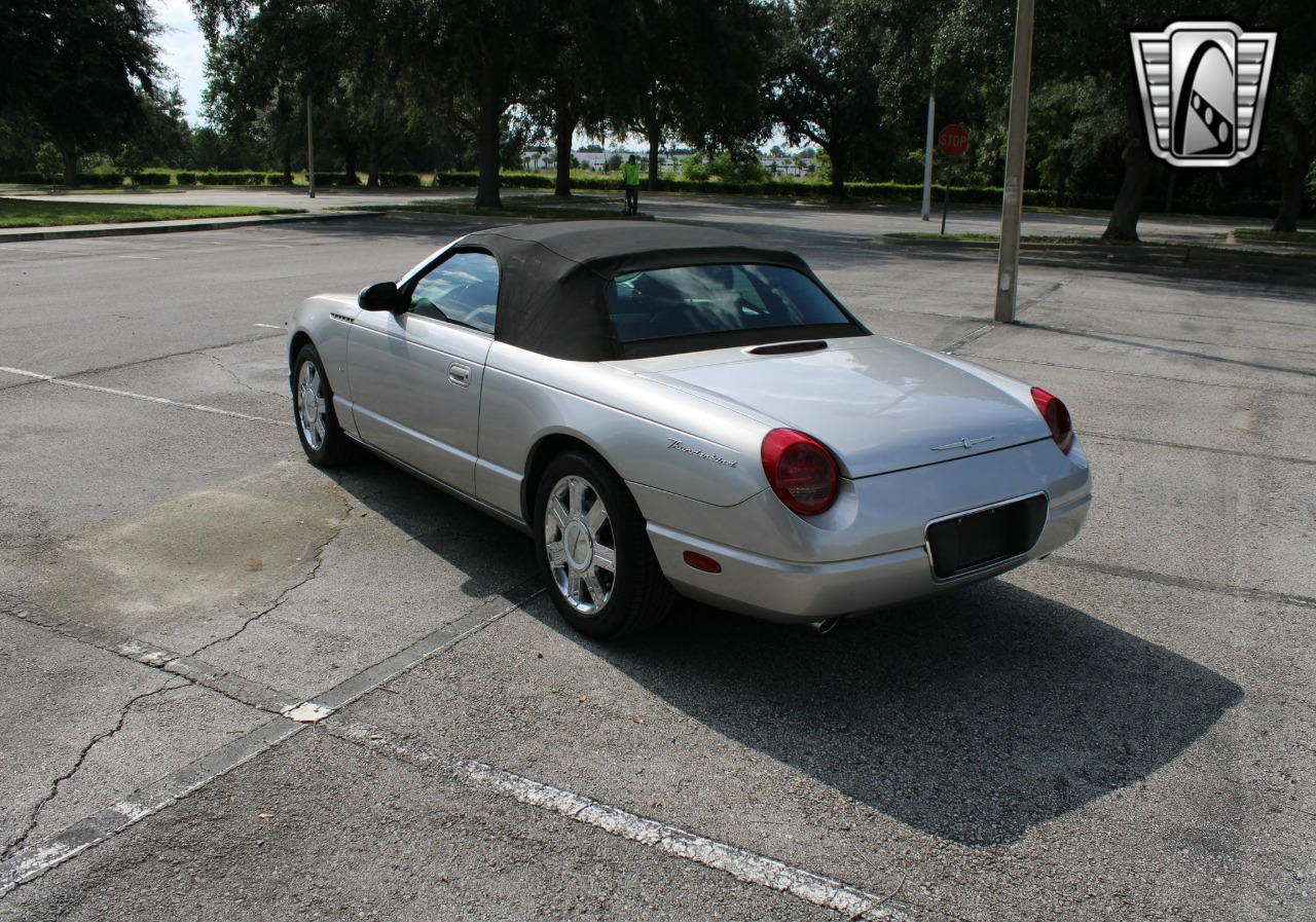 2004 Ford Thunderbird 51