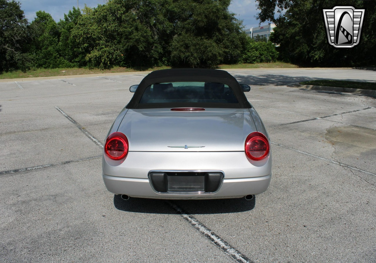 2004 Ford Thunderbird 53