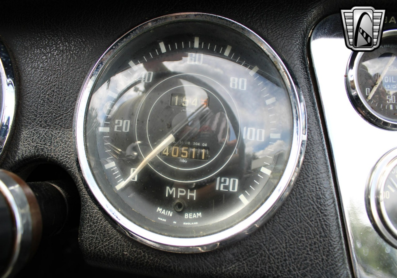 1963 Triumph TR3B 25