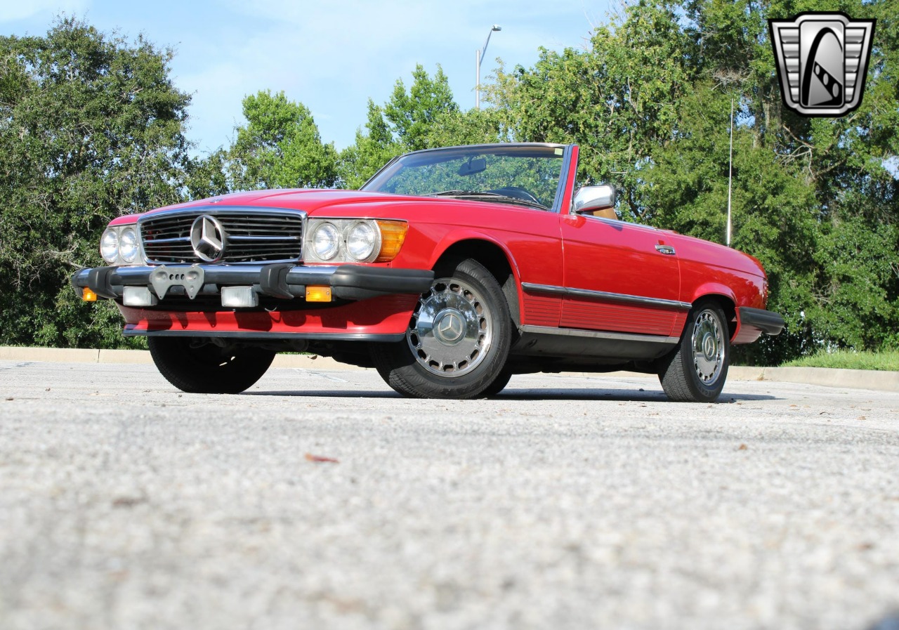 1987 Mercedes-Benz 560 SL 32