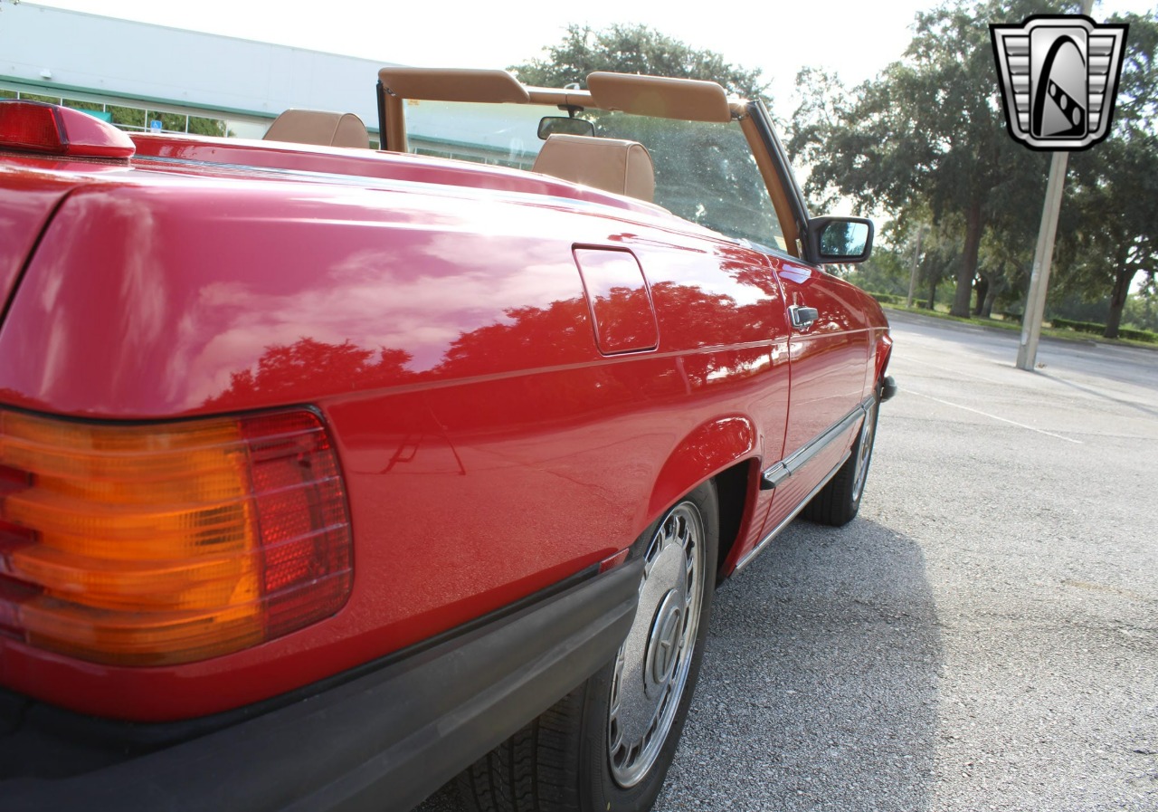 1987 Mercedes-Benz 560 SL 53
