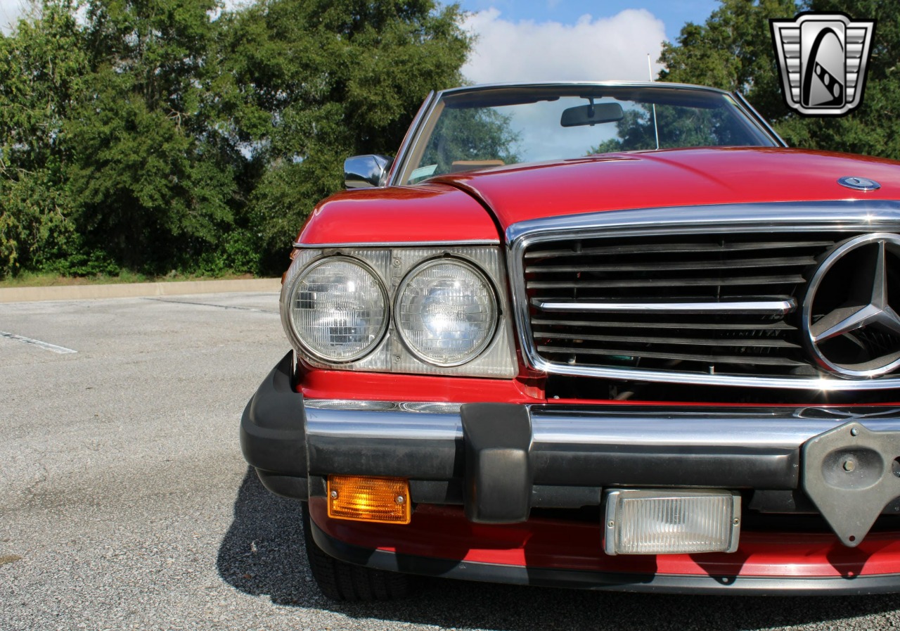 1987 Mercedes-Benz 560 SL 54