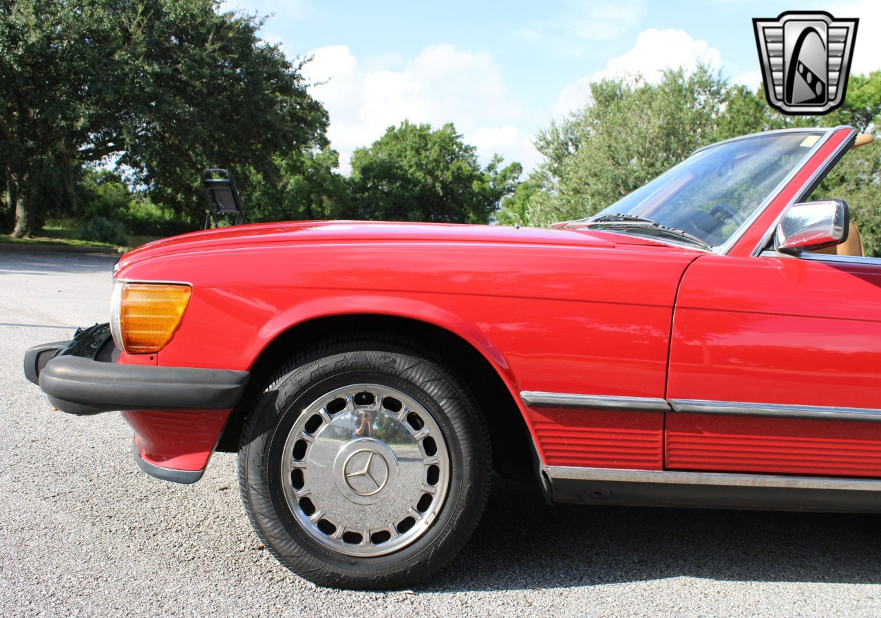 1987 Mercedes-Benz 560 SL 56