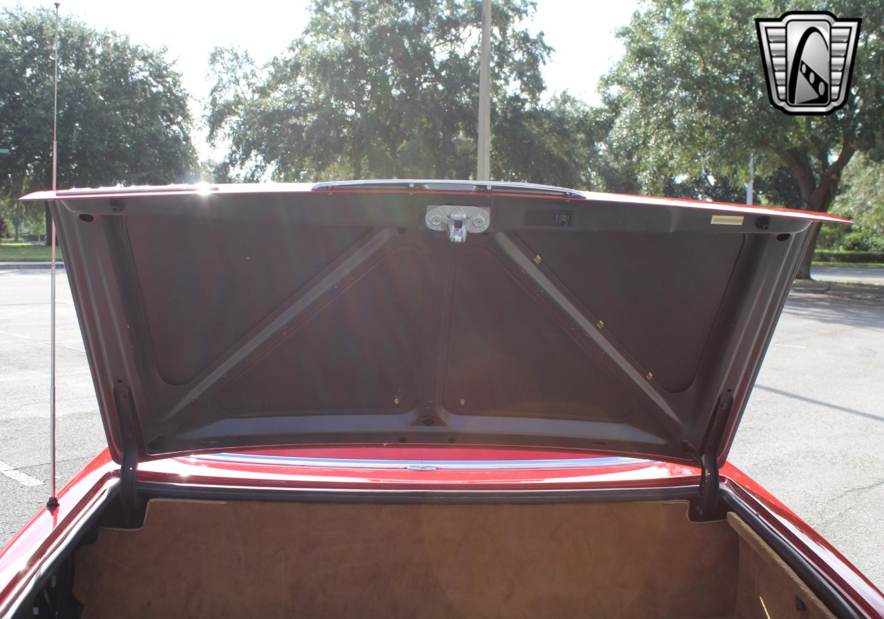 1987 Mercedes-Benz 560 SL 76