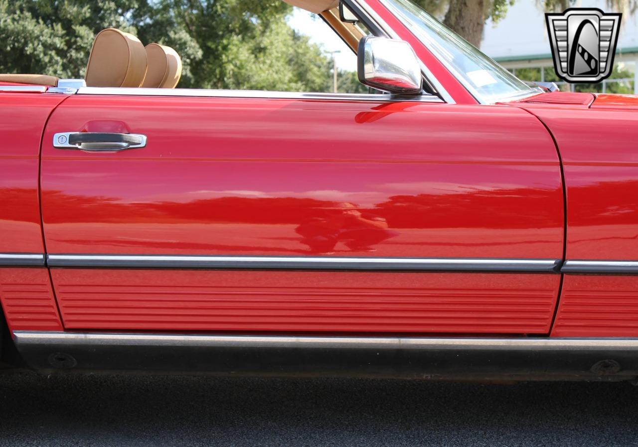 1987 Mercedes-Benz 560 SL 62