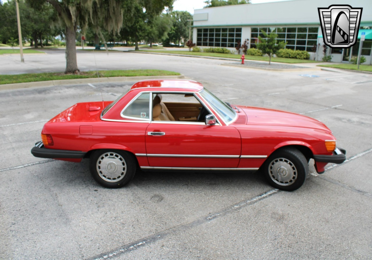 1987 Mercedes-Benz 560 SL 28