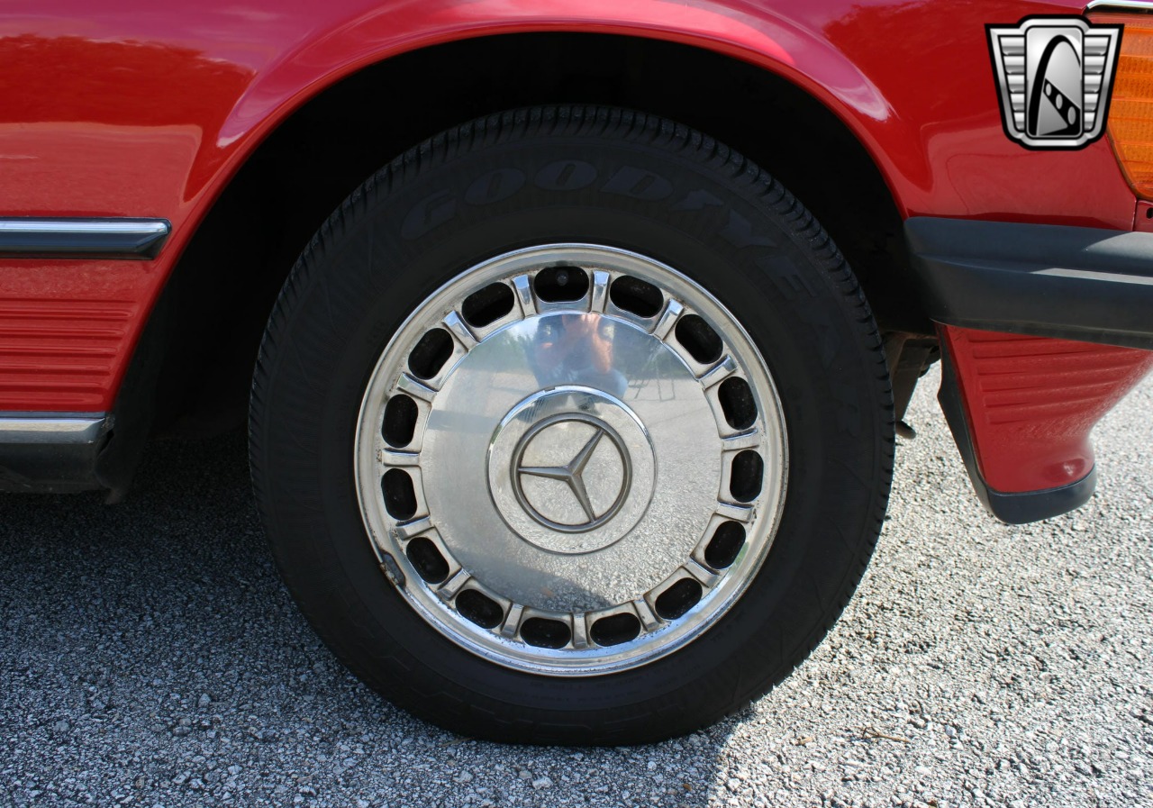 1987 Mercedes-Benz 560 SL 10