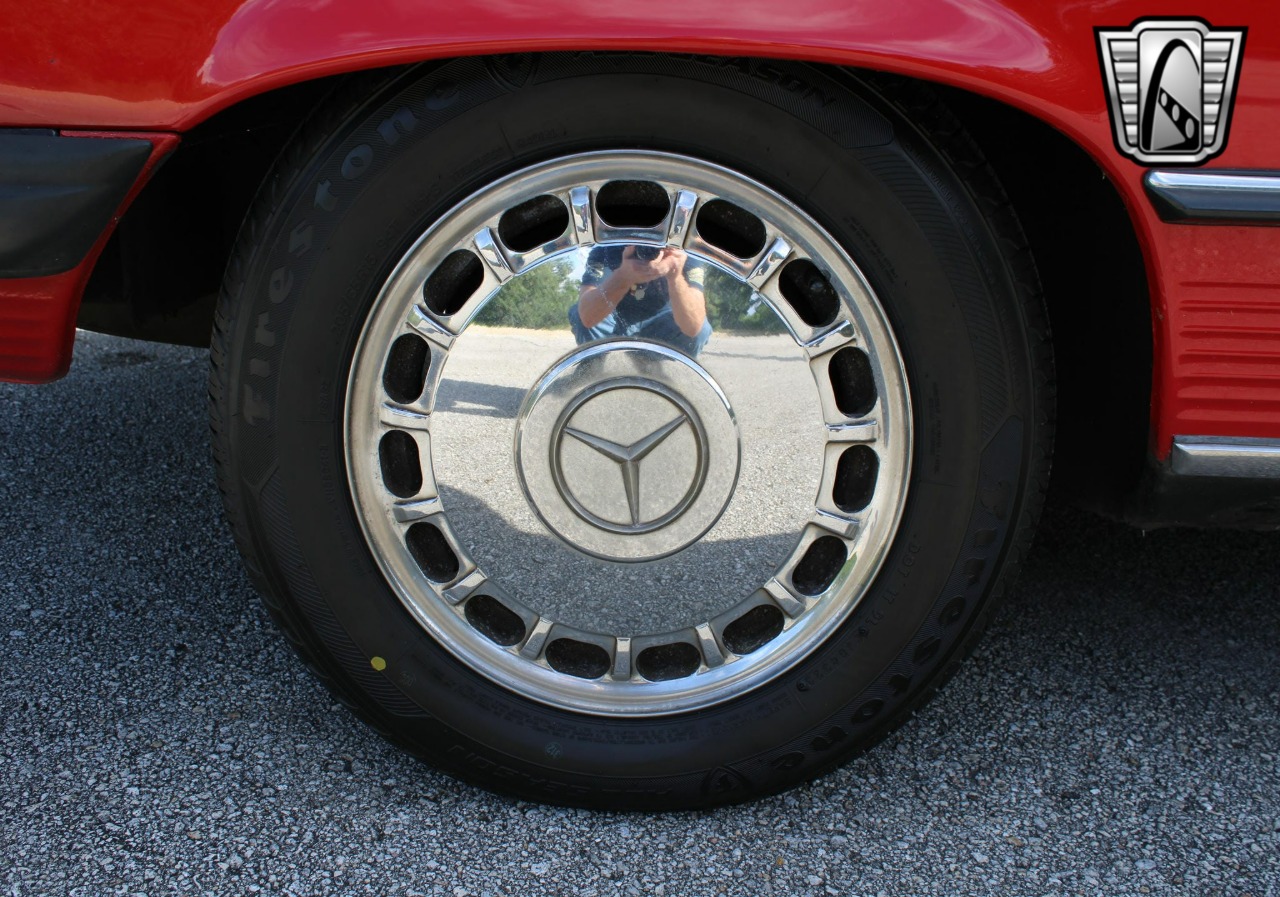 1987 Mercedes-Benz 560 SL 65