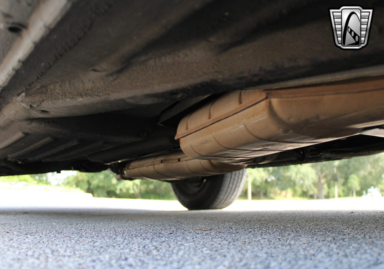 1987 Mercedes-Benz 560 SL 89