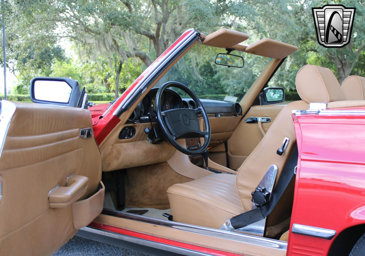 1987 Mercedes-Benz 560 SL 92
