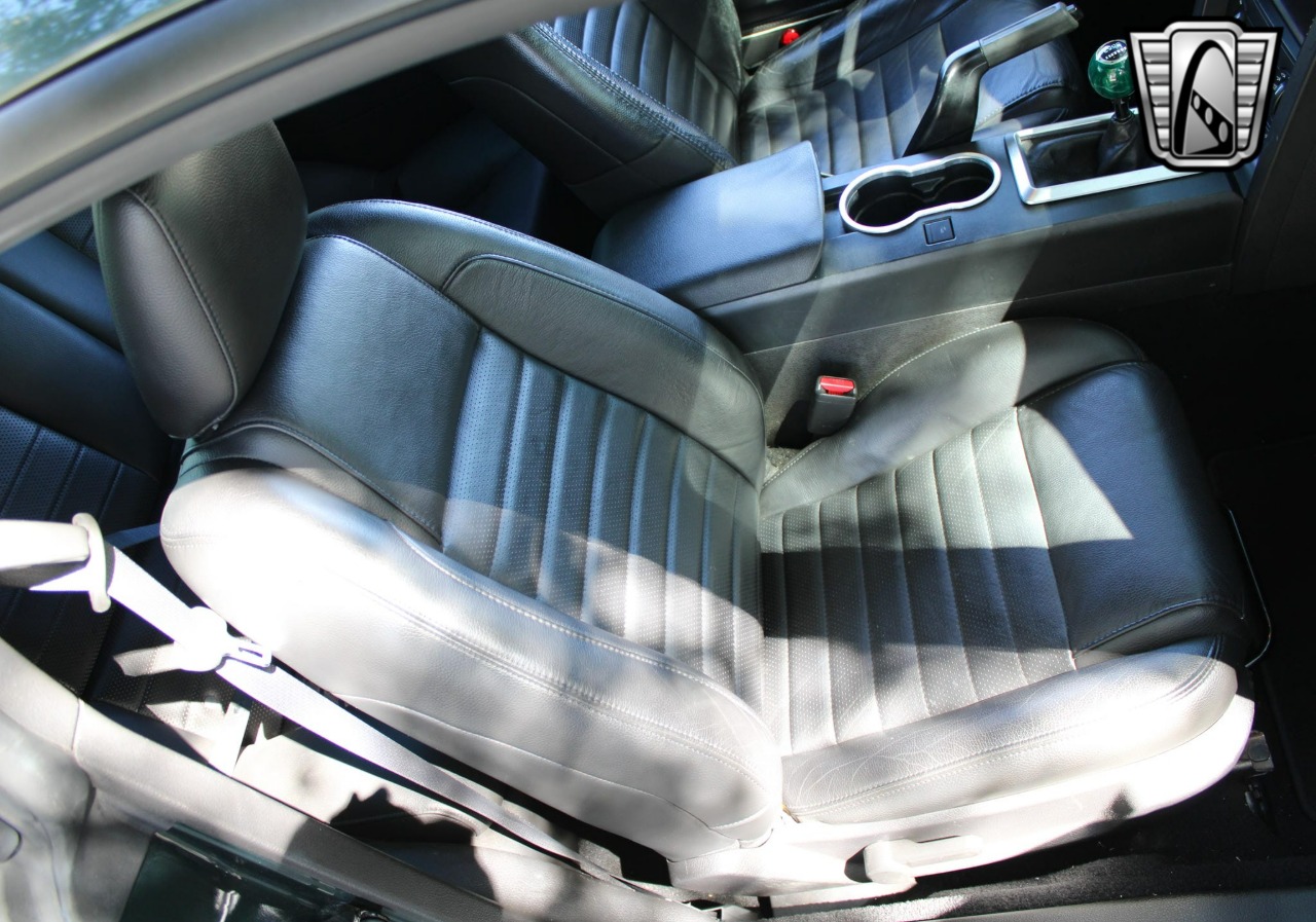 2008 Ford Mustang 28