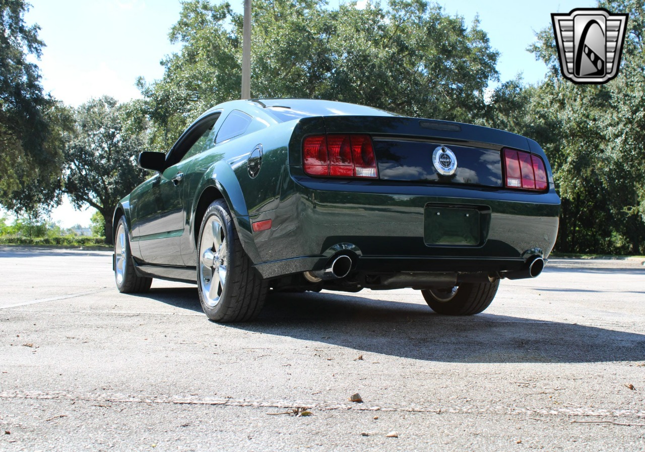 2008 Ford Mustang 35