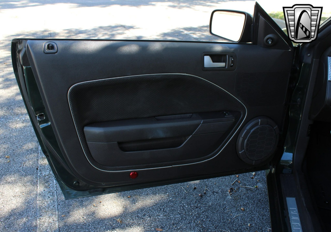 2008 Ford Mustang 96