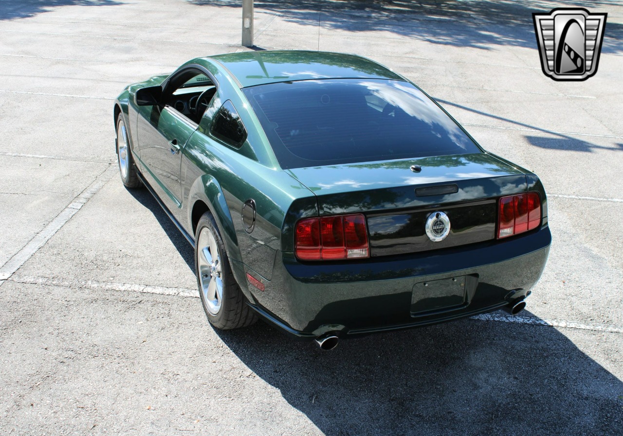2008 Ford Mustang 36