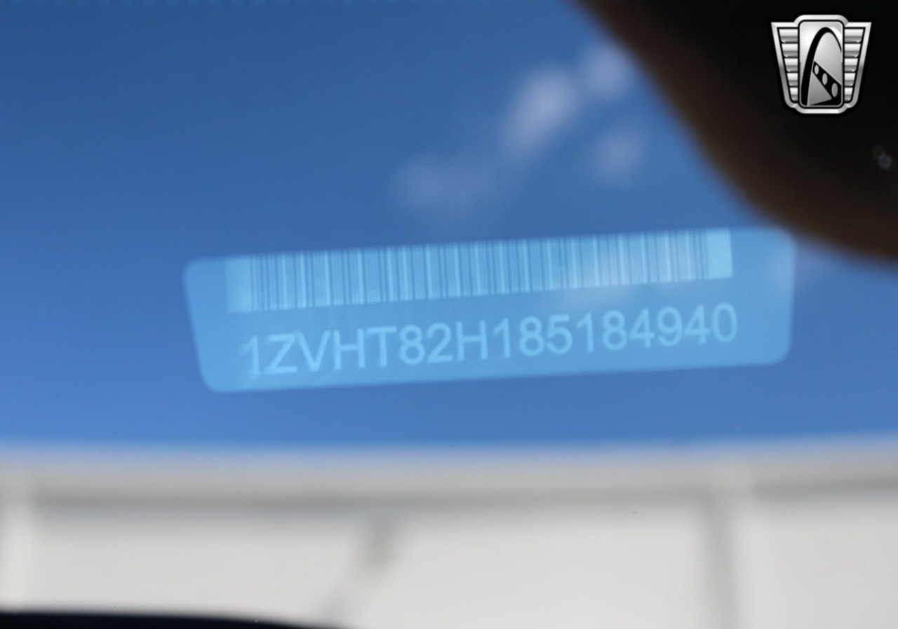 2008 Ford Mustang 31