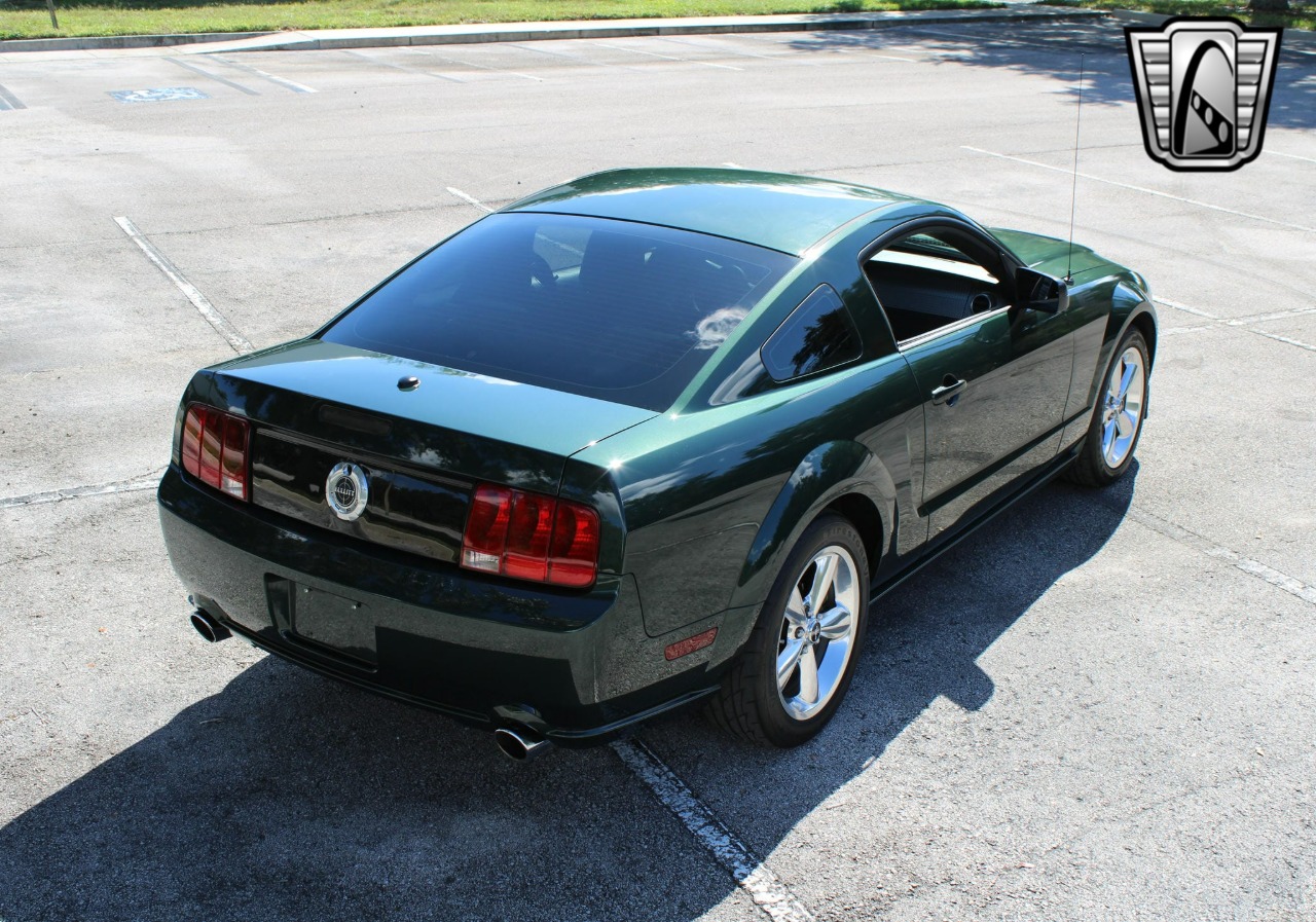 2008 Ford Mustang 38