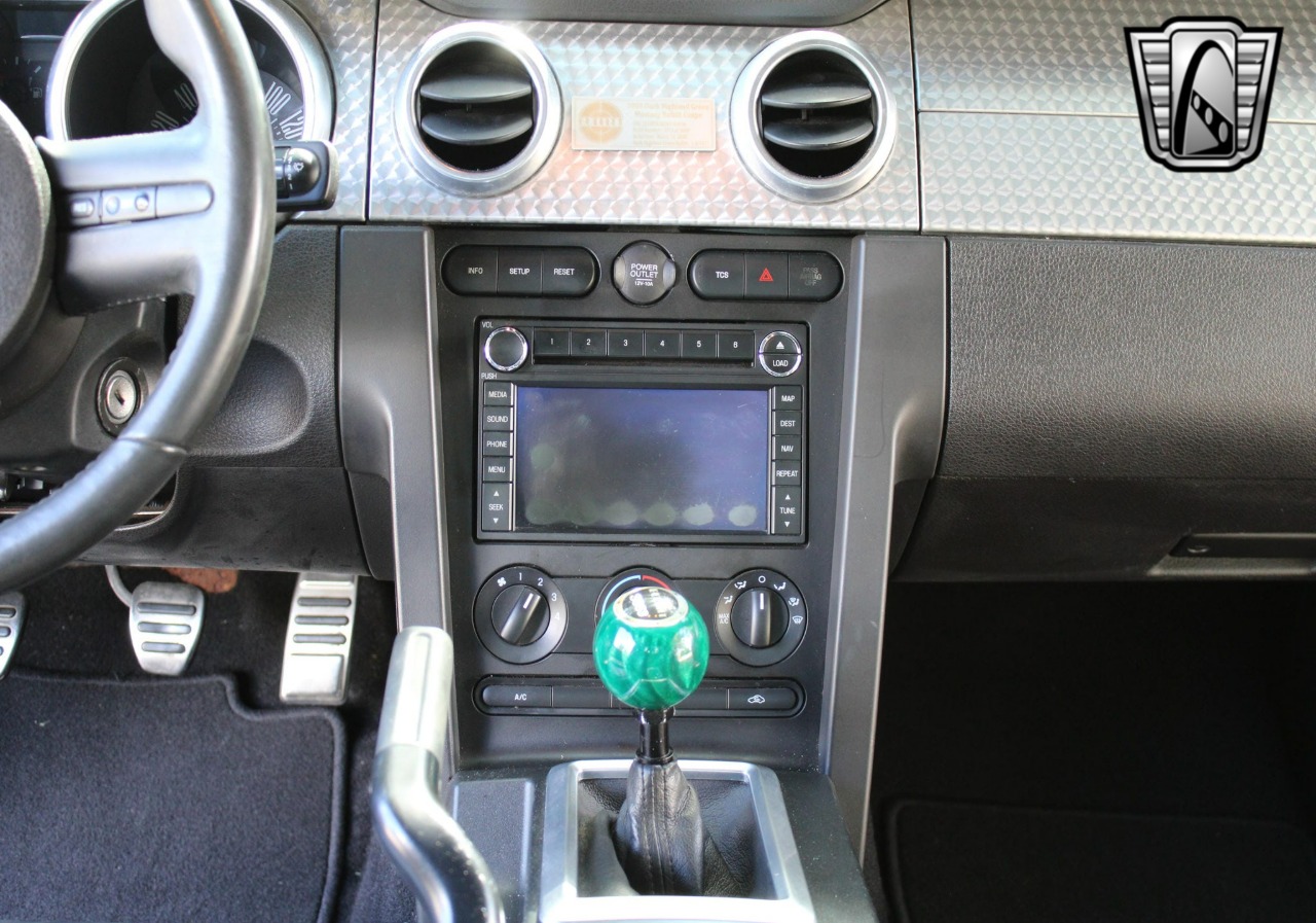 2008 Ford Mustang 24