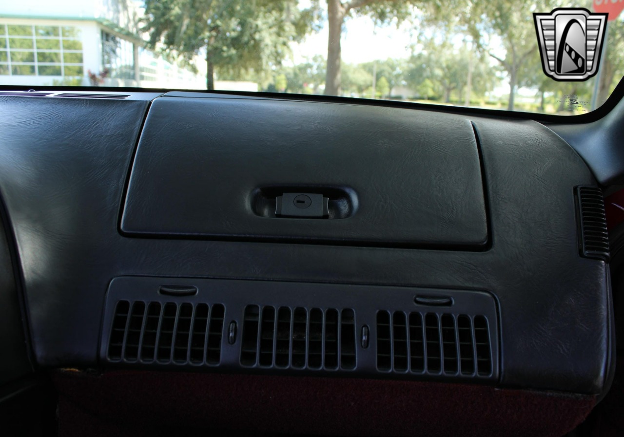 1993 Chevrolet Corvette 26