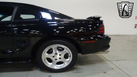 1995 Ford Mustang image 31
