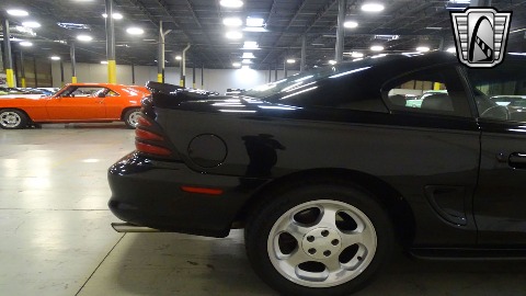 1995 Ford Mustang image 34