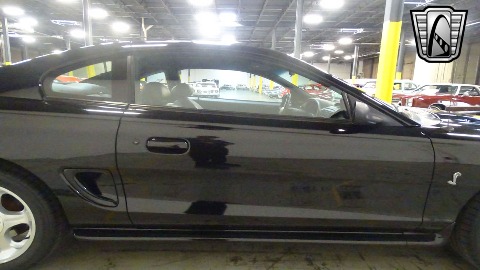 1995 Ford Mustang image 35