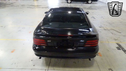 1995 Ford Mustang image 14