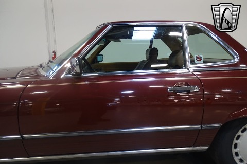 1987 Mercedes-Benz 560SL image 31