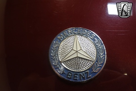 1987 Mercedes-Benz 560SL image 51