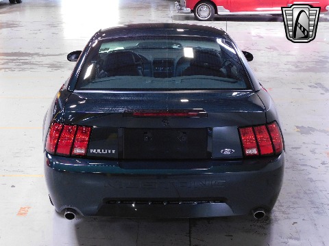 2001 Ford Mustang image 33