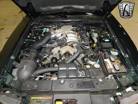 2001 Ford Mustang image 10