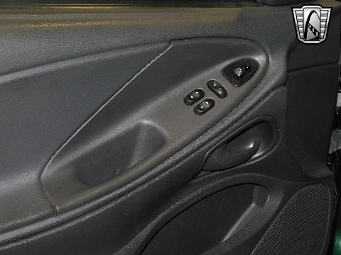 2001 Ford Mustang image 90