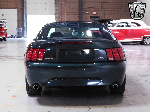 2001 Ford Mustang image 16