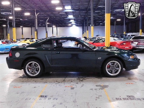2001 Ford Mustang image 18