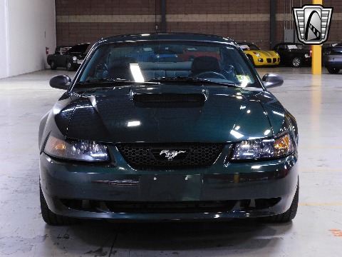 2001 Ford Mustang image 20