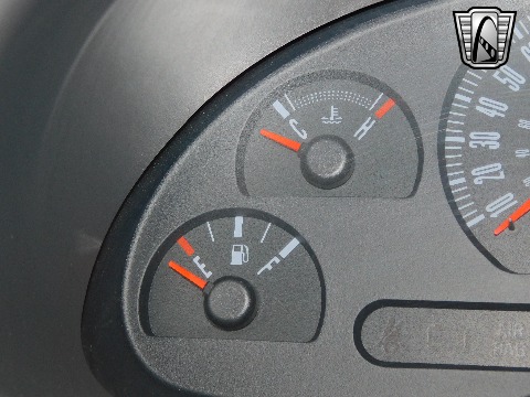 2001 Ford Mustang image 100