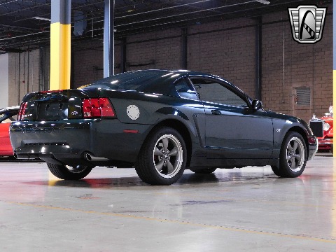 2001 Ford Mustang image 25