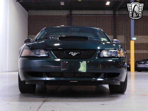 2001 Ford Mustang image 28