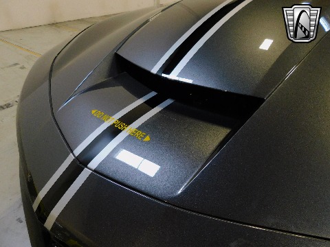 2018 Chevrolet Camaro image 34