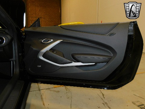 2018 Chevrolet Camaro image 86