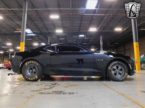 2018 Chevrolet Camaro image 15