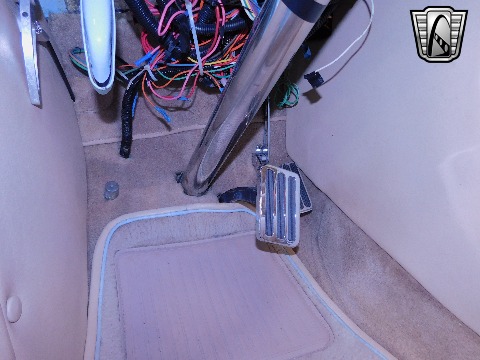 1940 Ford Convertible image 80