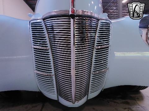 1940 Ford Convertible image 55