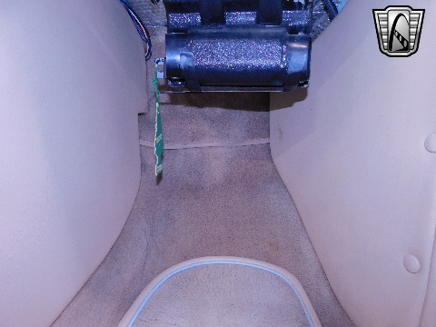 1940 Ford Convertible image 81