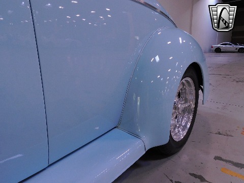 1940 Ford Convertible image 35