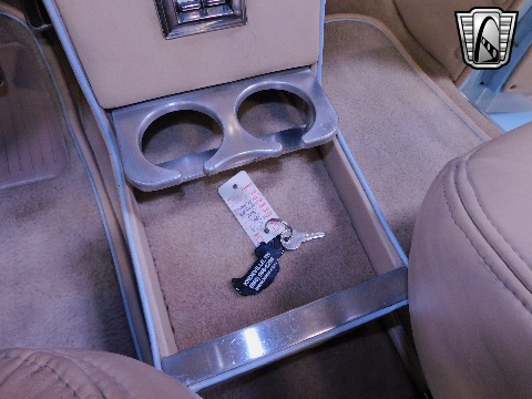 1940 Ford Convertible image 89