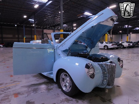 1940 Ford Convertible image 65